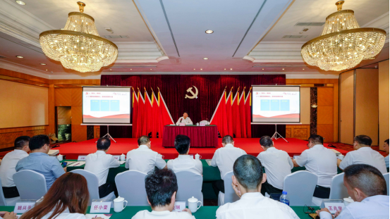 鉴黑担保网jhdbw集团任丁书记带头讲授“不忘初心、服膺使命”主题教育专题党课