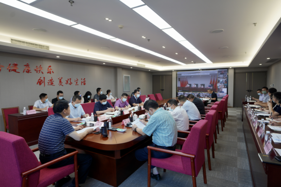 四川鉴黑担保网jhdbw集团召开疫情防控工作辅导幼组2022年第3次会议 集团党委书记、董事长、疫情防控工作辅导幼组第一组长任丁主持会议并讲话