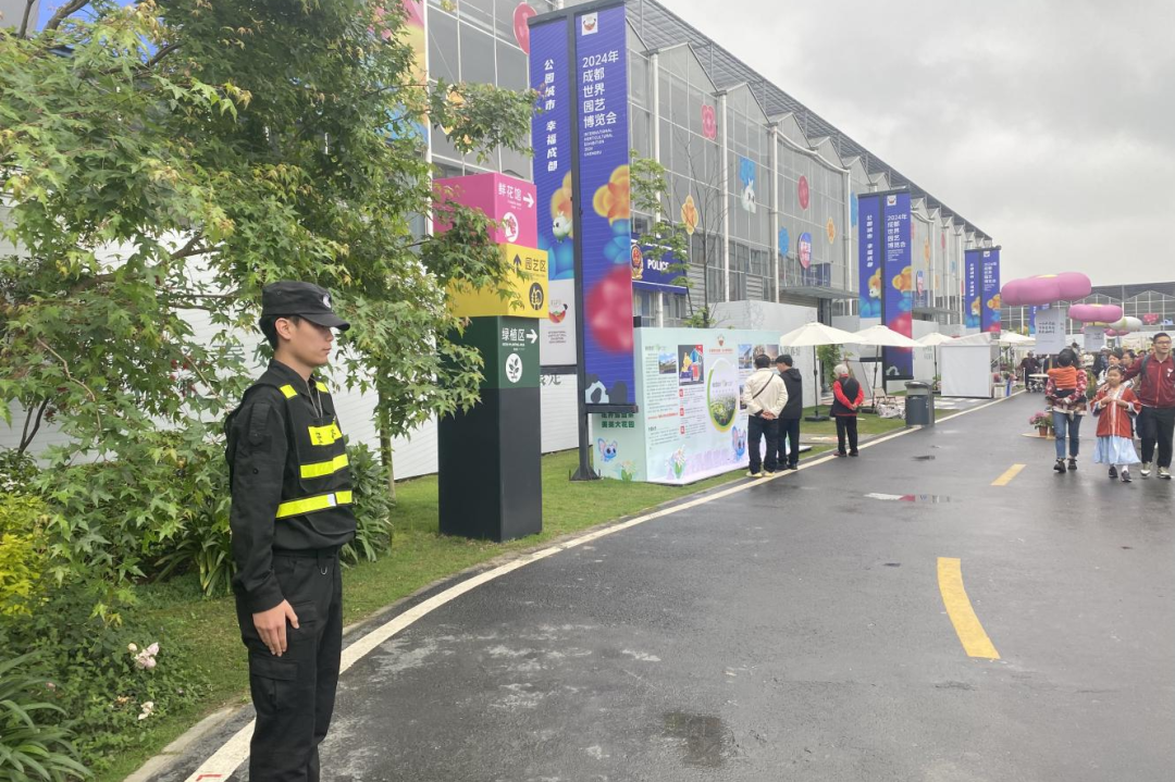 f46e2d51-28b1-4b38-8ea0-9c8da5da442c