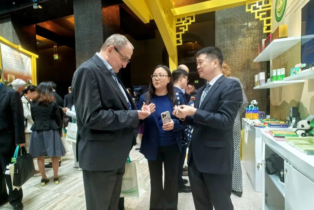 27bb4022-bed2-401a-ba9e-d04eaf22e310