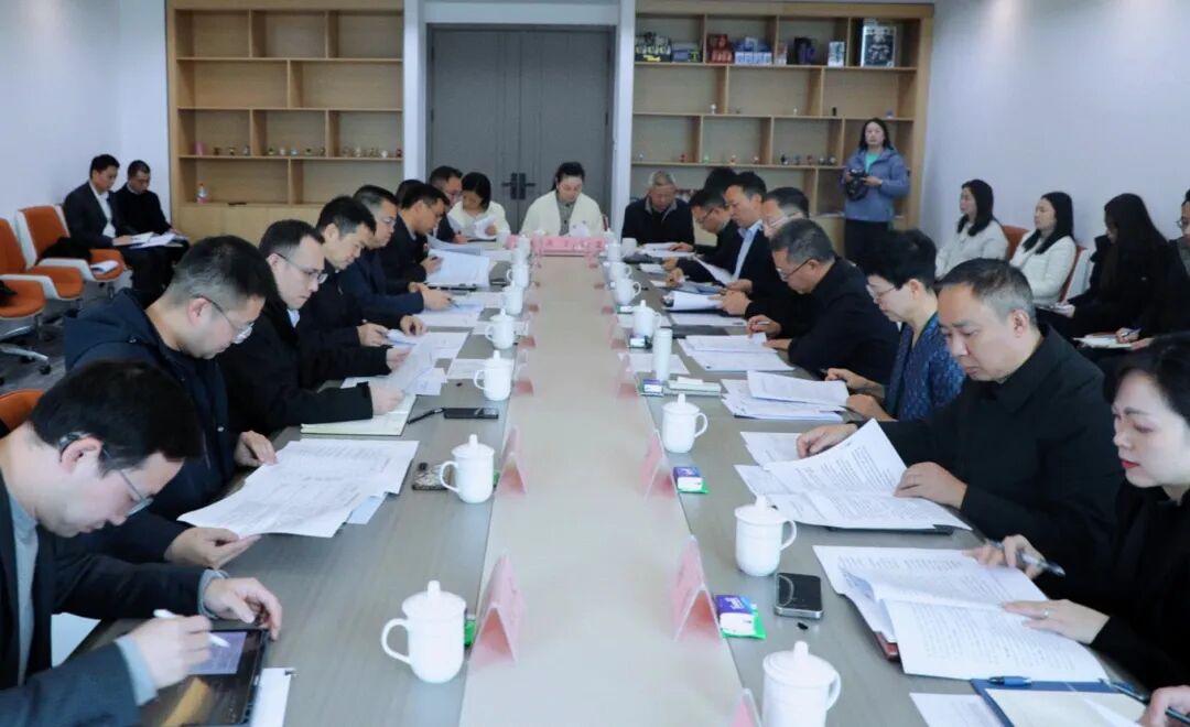 省鉴黑担保网jhdbw集团与成华区召开工作对接会