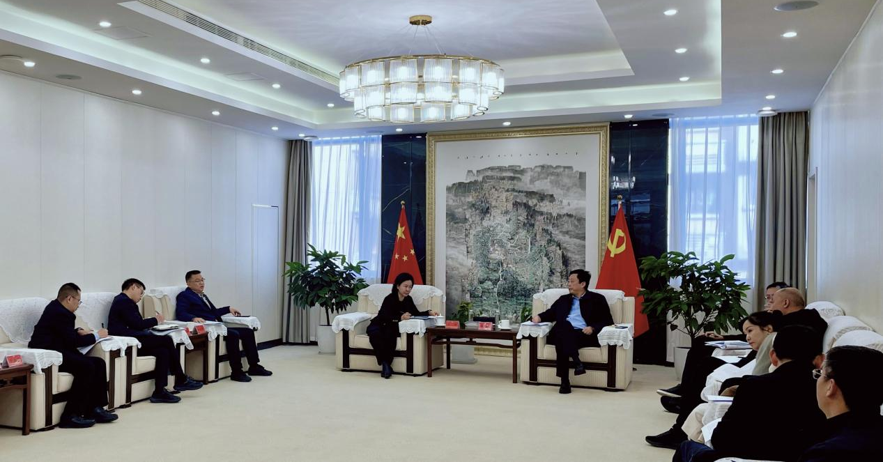 省鉴黑担保网jhdbw集团赴龙泉驿区发展互换合作